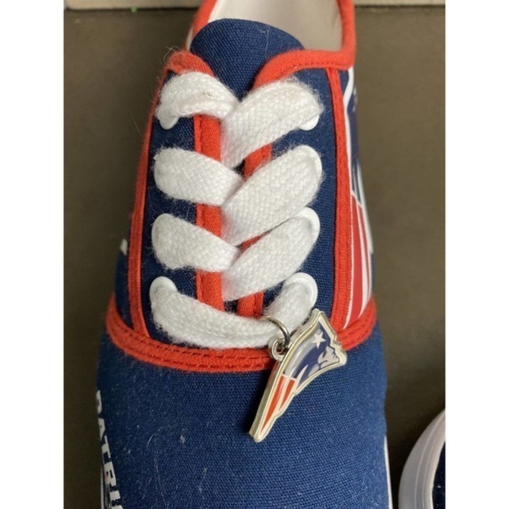 New England Patriots Women's Low Top Repeat Print Canvas Shoes‎ size 9 - Picture 6 of 8
